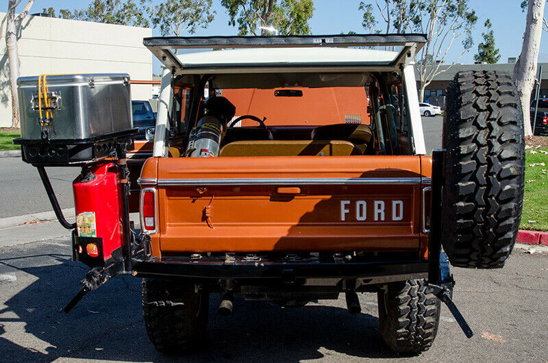 1973 Bronze Ford Bronco SUV