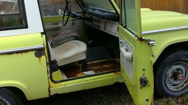 1973 Ford Bronco Wagon