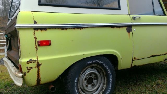 1973 Ford Bronco Wagon