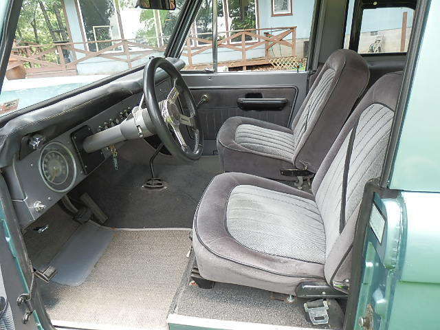 1973 Blue Ford Bronco SUV