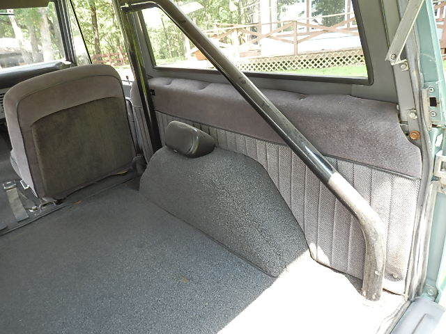 1973 Blue Ford Bronco SUV