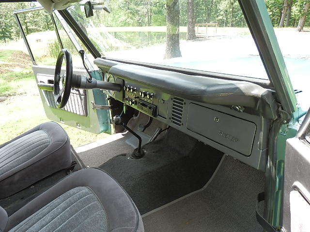 1973 Blue Ford Bronco SUV