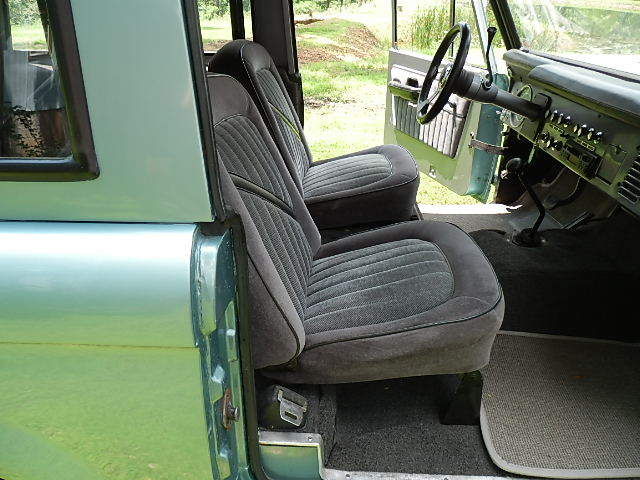 1973 Blue Ford Bronco SUV