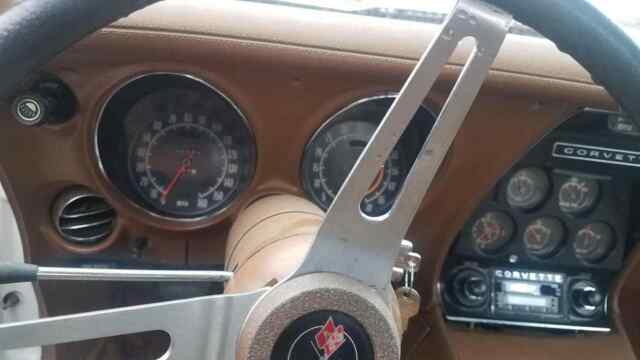 1973 White Chevrolet Corvette