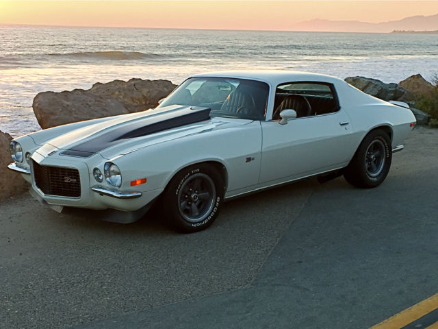 1973 White Chevrolet Camaro Coupe