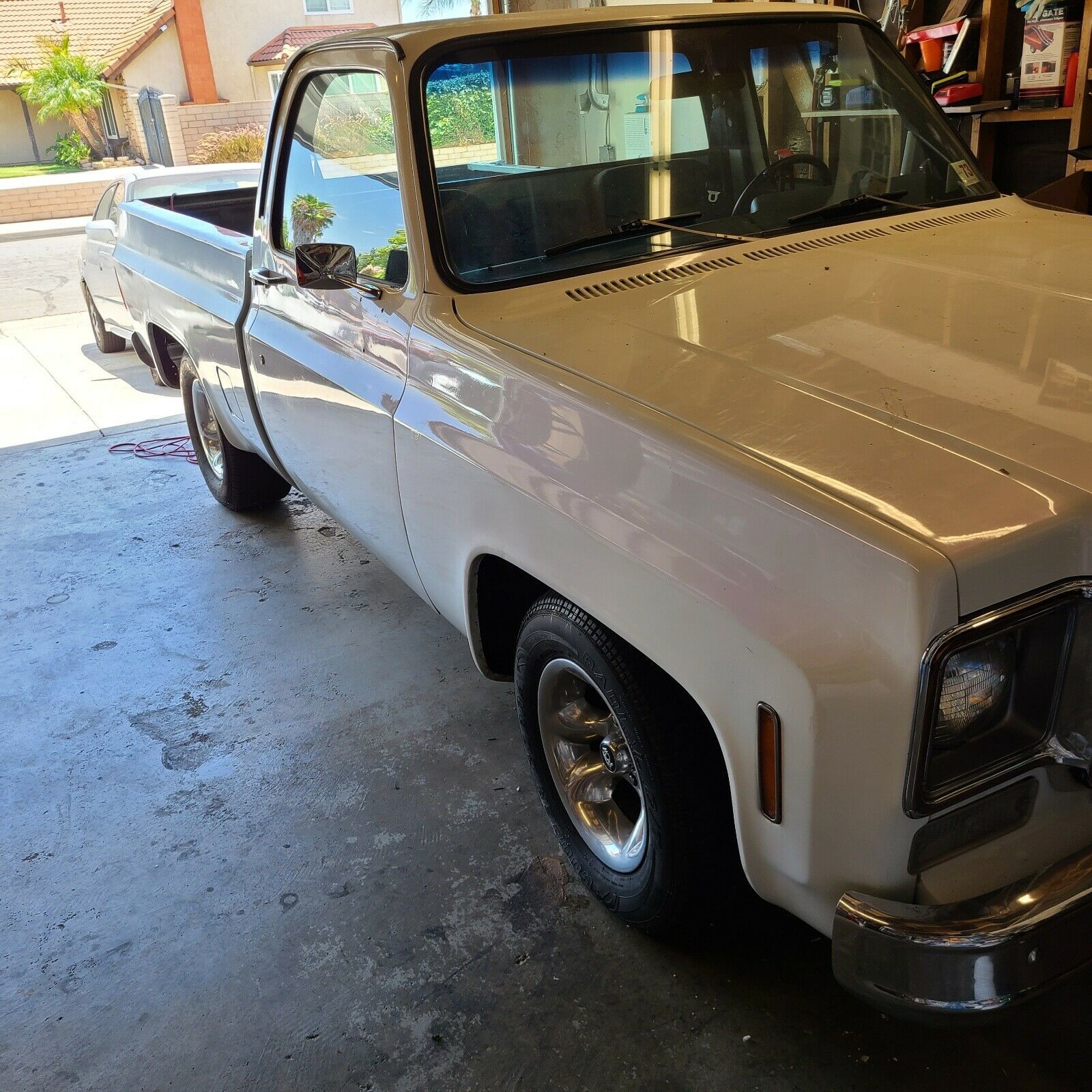 1973 White Chevrolet C10/K10