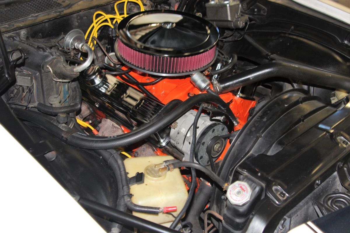 1973 White Chevrolet Camaro Coupe