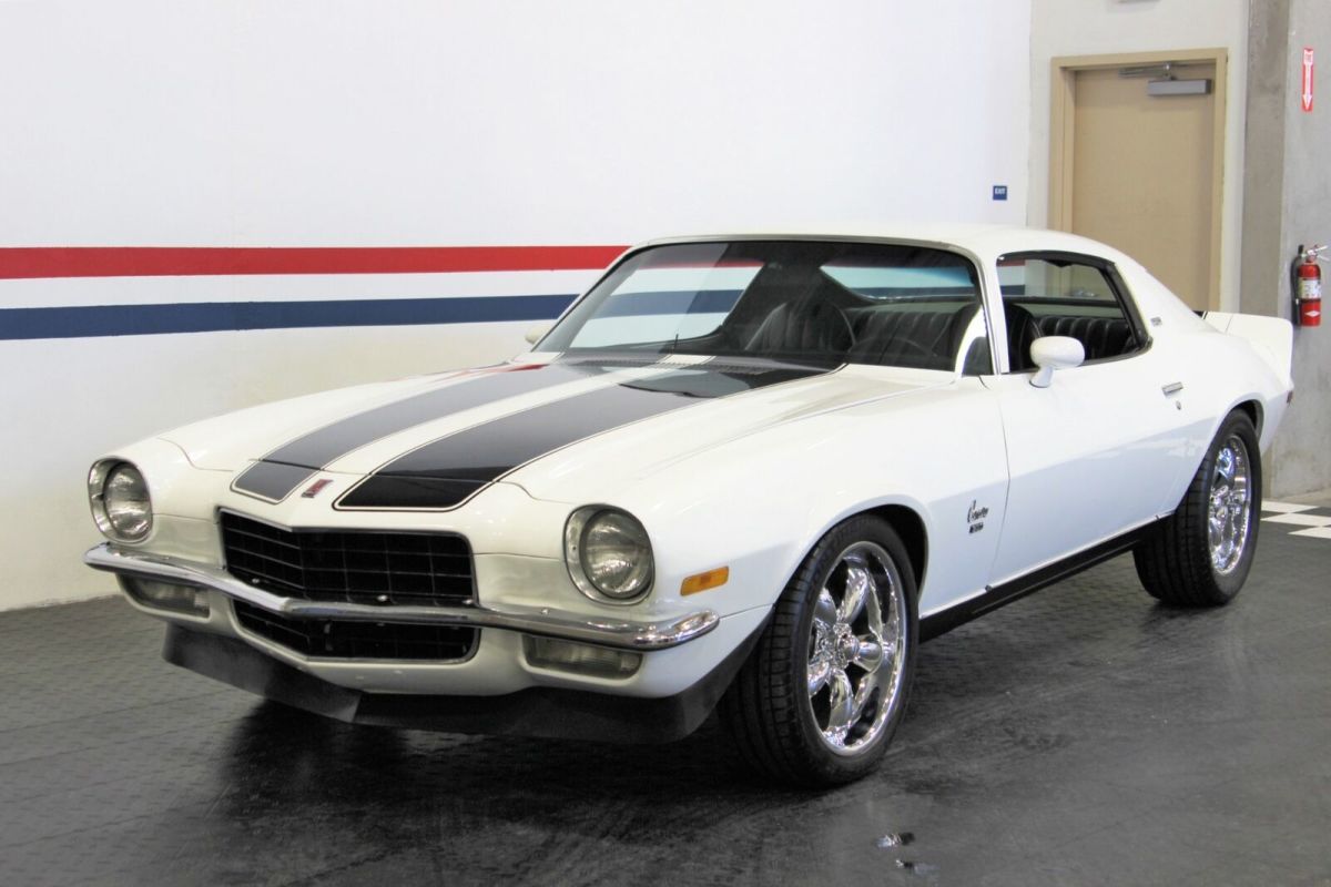 1973 White Chevrolet Camaro Coupe