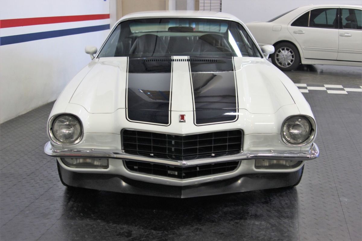 1973 White Chevrolet Camaro Coupe