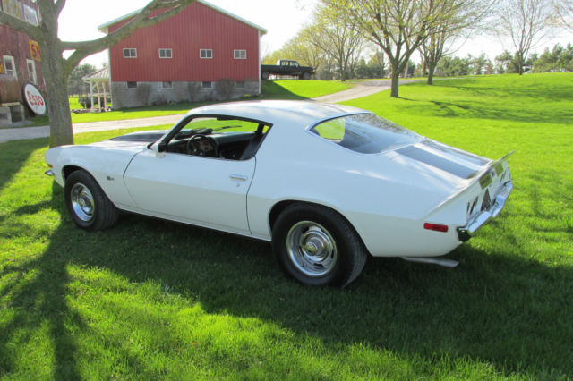 1973 White Chevrolet Camaro Coupe