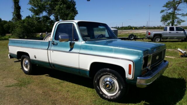 1973 Blue Chevrolet Cheyenne Truck