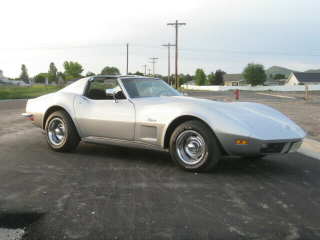 1973 Silver Chevrolet Corvette Coupe