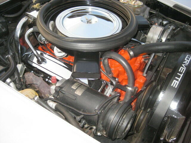 1973 Silver Chevrolet Corvette Coupe