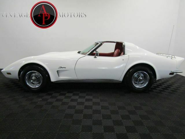 1973 White Chevrolet Corvette --