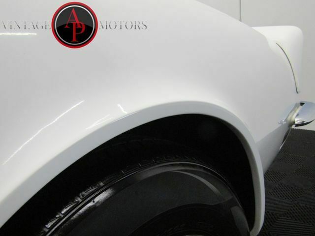 1973 White Chevrolet Corvette --