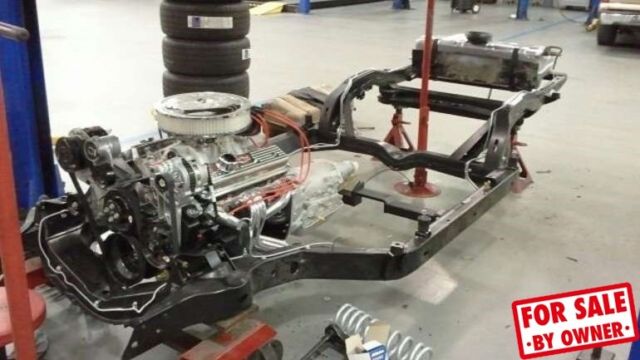 1973 White Chevrolet Corvette Coupe