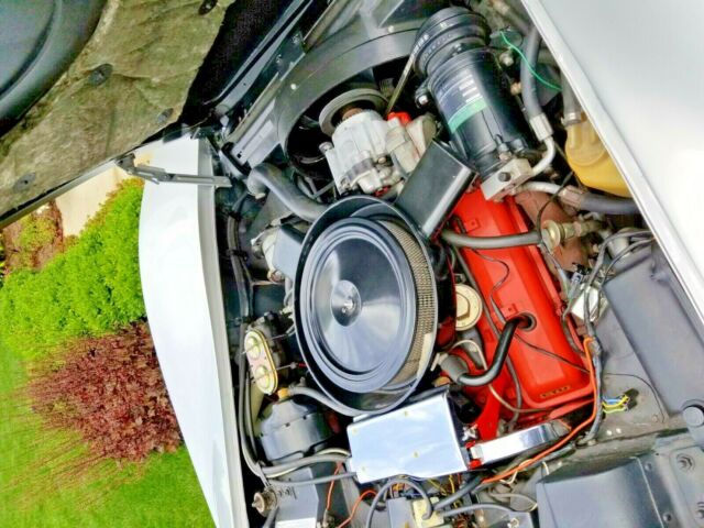 1973 Silver Chevrolet Corvette Coupe