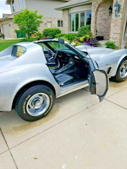 1973 Silver Chevrolet Corvette Coupe