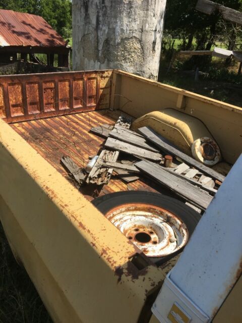 1973 Yellow Chevrolet C-10 Standard Cab Pickup