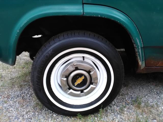 1973 Green Chevrolet G20 Van Short van