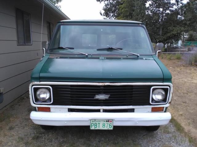 1973 Green Chevrolet G20 Van Short van