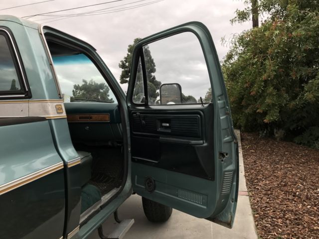 1973 Green Chevrolet C/K Pickup 2500