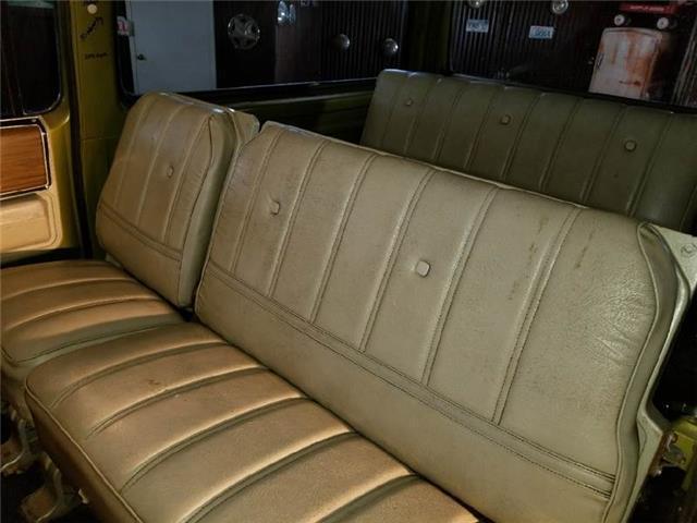 1973 Green Chevrolet Suburban SUV