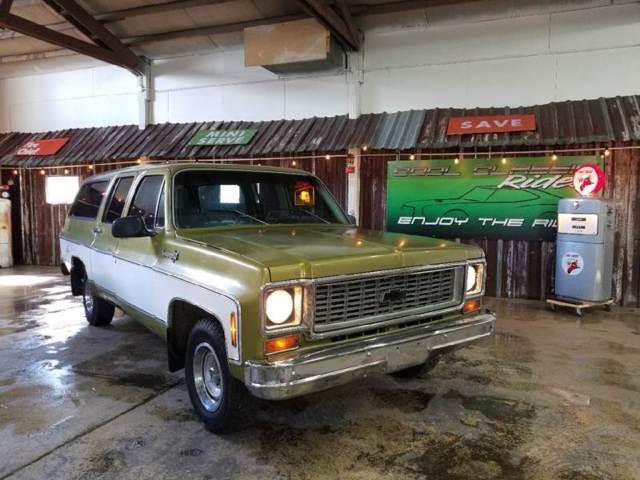 1973 Green Chevrolet Suburban SUV