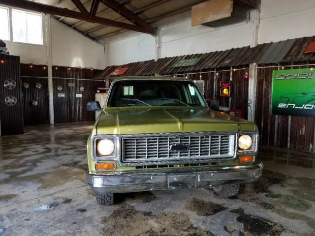 1973 Green Chevrolet Suburban SUV