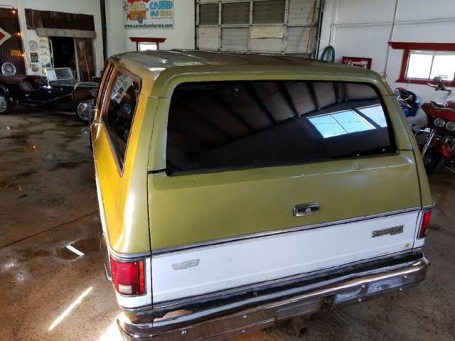 1973 Green Chevrolet Suburban SUV