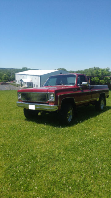 1973 Burgundy Chevrolet C/K Pickup 2500