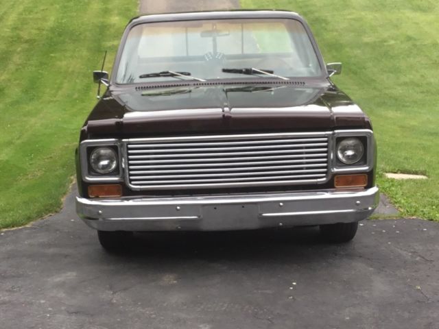 1973 Burgundy Chevrolet C-10 Short bed step side