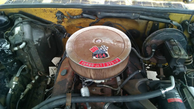 1973 YELLOW Chevrolet C-10 PICKUP TRUCK