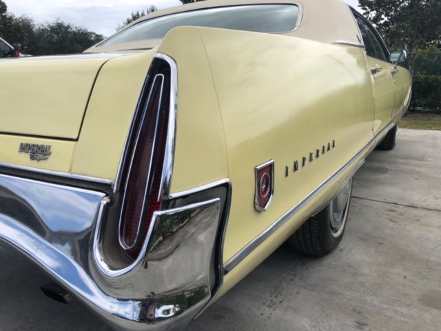 1973 Yellow Chrysler Imperial 4 door