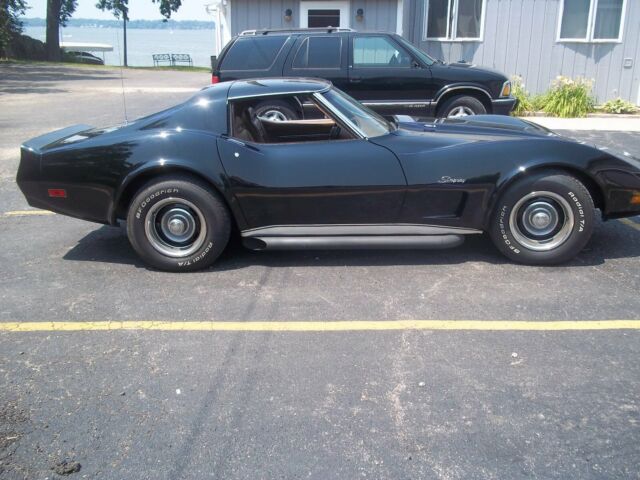 1973 Black Chevrolet Corvette stringray