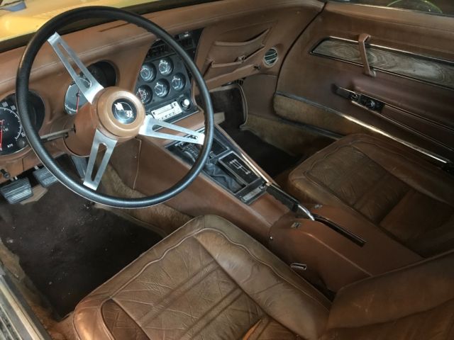 1973 Yellow Chevrolet Corvette Coupe