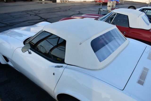1973 White Chevrolet Corvette Convertible