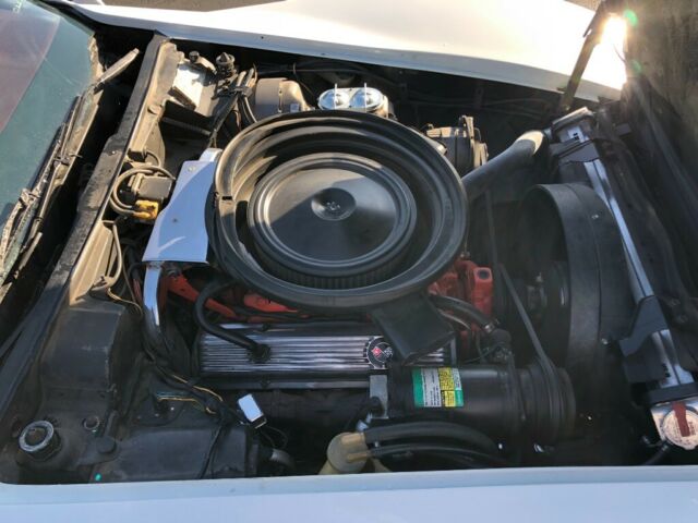 1973 White Chevrolet Corvette Convertible