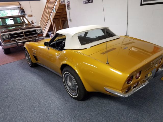 1973 Metallic Chevrolet Corvette Convertible