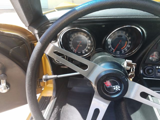 1973 Gold Chevrolet Corvette Coupe