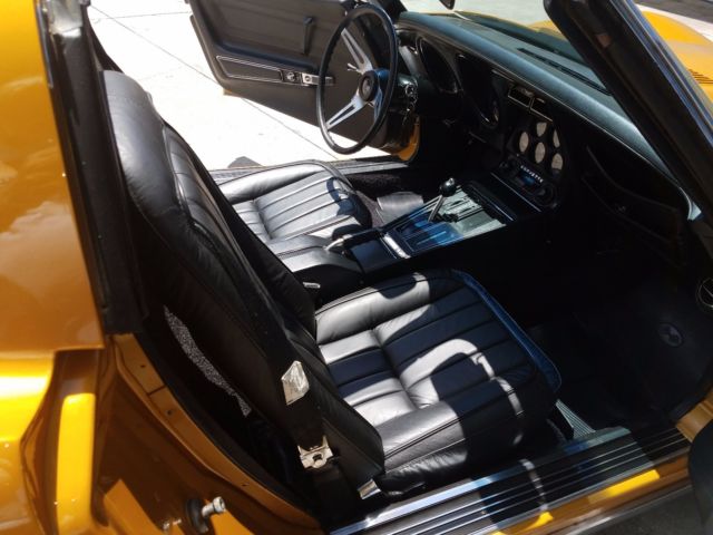 1973 Gold Chevrolet Corvette Coupe