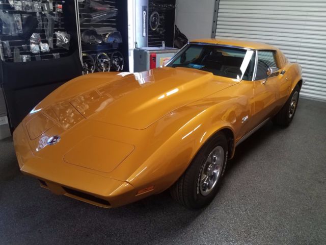 1973 Gold Chevrolet Corvette Coupe