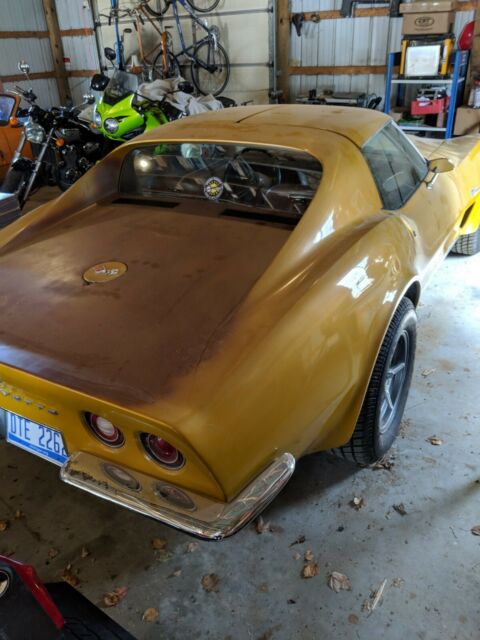 1973 Gold Chevrolet Corvette Fastback
