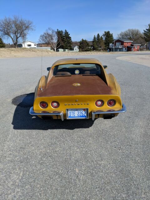 1973 Gold Chevrolet Corvette Fastback