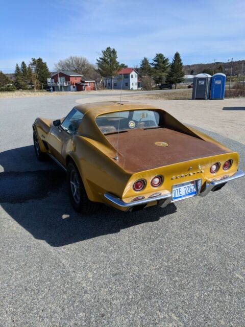 1973 Gold Chevrolet Corvette Fastback