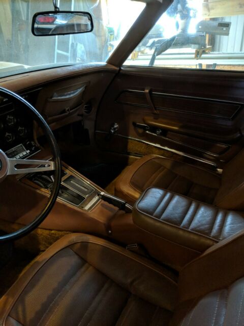 1973 Gold Chevrolet Corvette Fastback