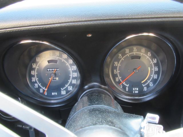 1973 Yellow Chevrolet Corvette Coupe