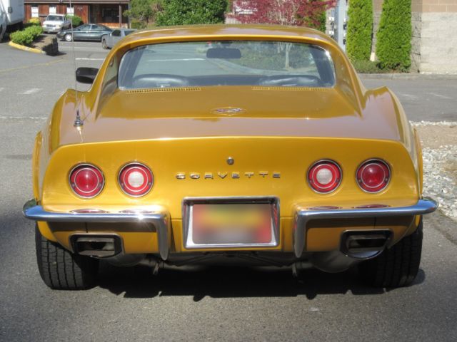 1973 Yellow Chevrolet Corvette Coupe