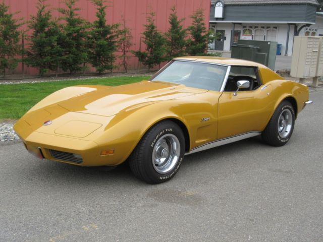 1973 Yellow Chevrolet Corvette Coupe
