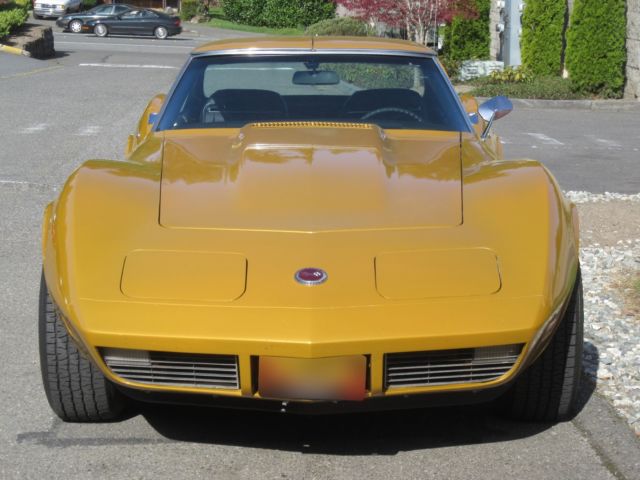 1973 Yellow Chevrolet Corvette Coupe